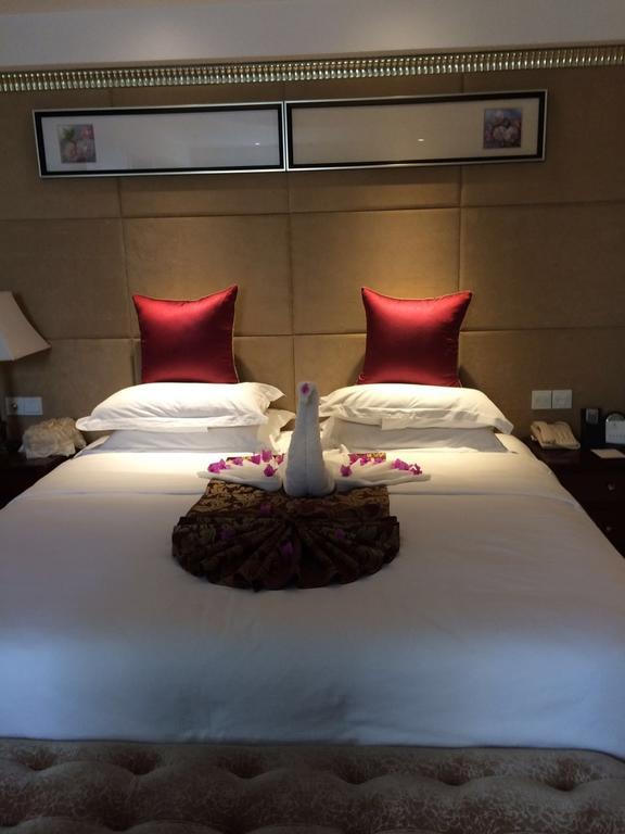 Yunheng Hotel Nejcsiang Kültér fotó